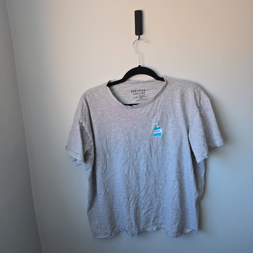 Northern Calling Milk Bag tee